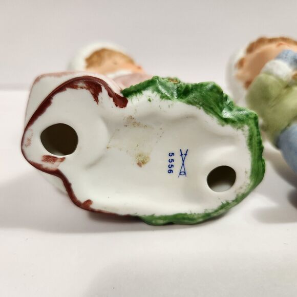 Vintage Homco Christmas 5556 Porcelain Christmas Children Boy & Girl Figurines - Picture 6 of 12